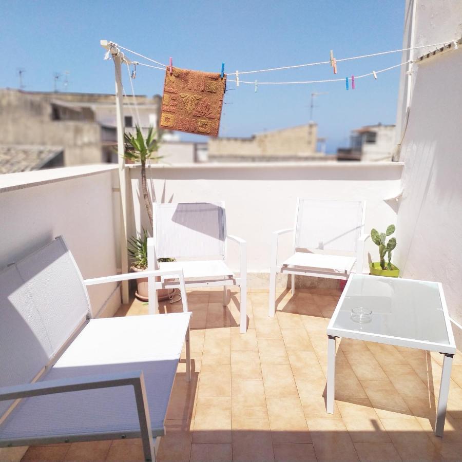 Casa Vacanza Isola Sul Mare Castellammare del Golfo Exterior foto